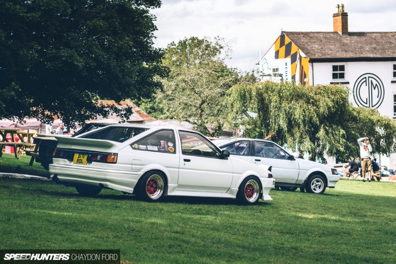 Corollas en meer op de 11e jaarlijkse Retro Toyota-bijeenkomst